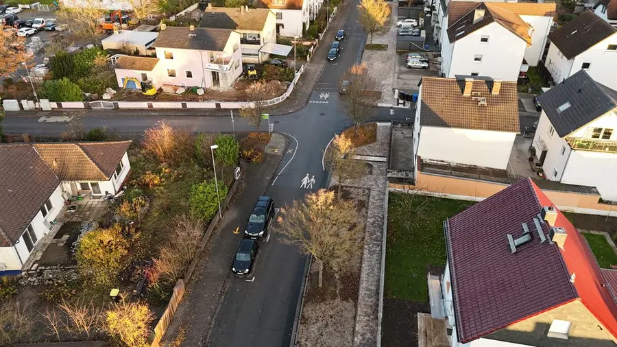 Erneuerung Gehwege und Straßenbauarbeiten, Riedstadt