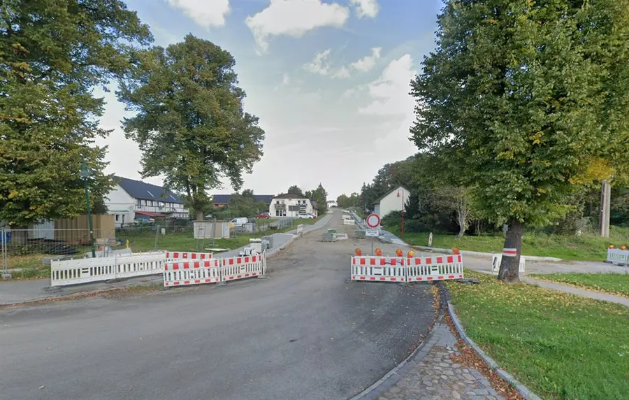 Straßenbauarbeiten inkl. Erneuerung Gehwege, Gartz